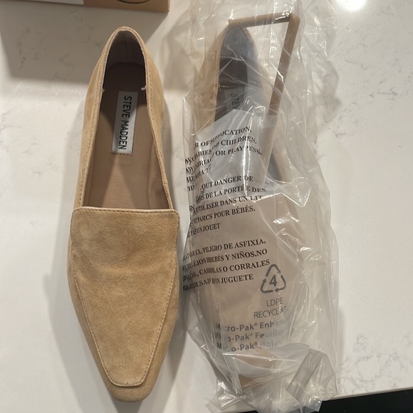 Camel Suede Steve Madden Flats - Picture 2 of 2